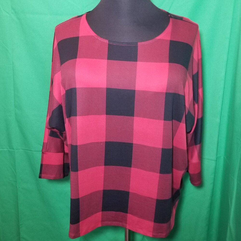 Bobeau‎ Womens 2X Red Black Buffalo Check 3/4 Sleeve Knit Top Holiday Soft NWOT